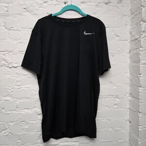 Nike Dri-FIT Shirt Mens Medium Black Short Sleeve Training Top NWT